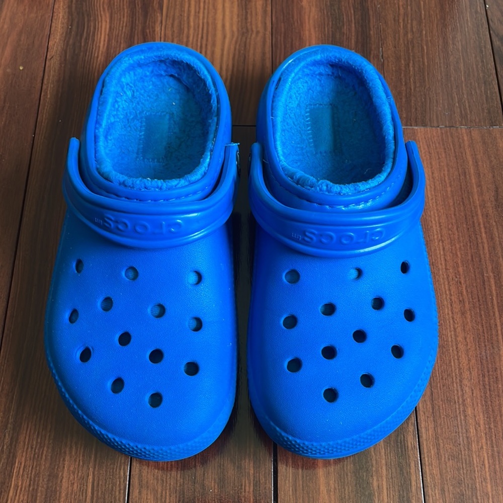 Royal Blue Winter Crocs Women’s Size 7